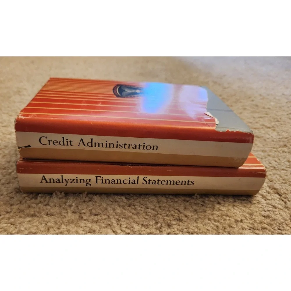 Analyzing Financial‎ Statements + Credit Administration Set Of Vtg Banking Books
